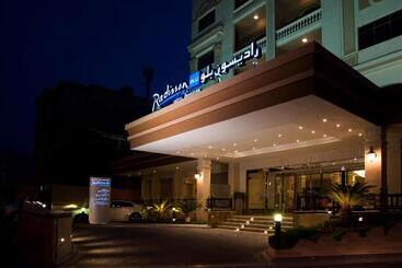 هتل Radisson Blu  Dhahran