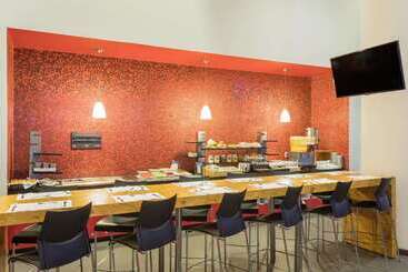 هتل Ramada Encore By Wyndham Queretaro