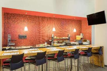 هتل Ramada Encore By Wyndham Queretaro