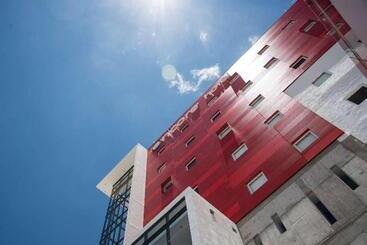 هتل Ramada Encore By Wyndham Queretaro