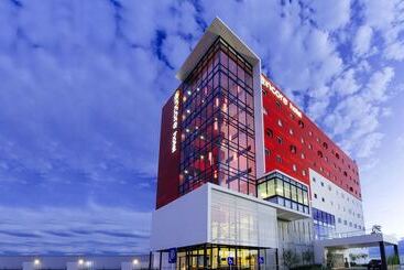 هتل Ramada Encore By Wyndham Queretaro