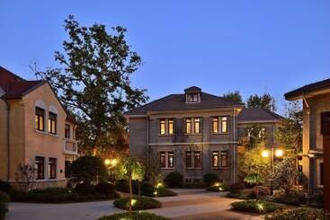 هتل Relais & Chateaux Yihe Mansions