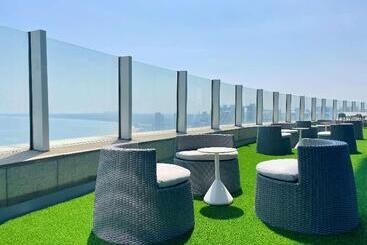 هتل Shangrila Qinhuangdao