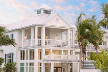 هتل The Marker Key West Harbor Resort