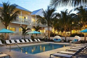 هتل The Marker Key West Harbor Resort