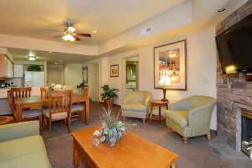 هتل The Ridge Pointe