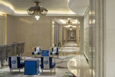 هتل The Westin Zhujiajian Resort, Zhoushan