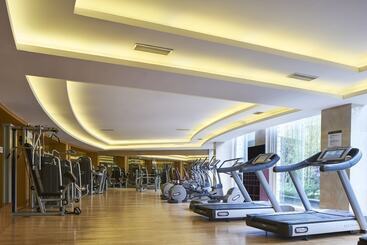 هتل The Westin Zhujiajian Resort, Zhoushan