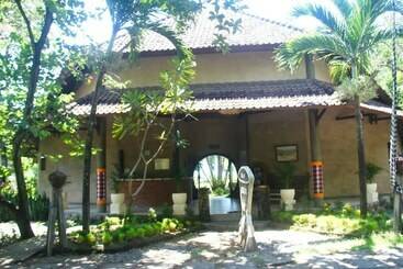 هتل Uyah Amed Spa Resort