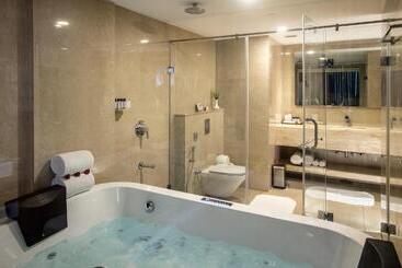 هتل Vibe Munnar Resort & Spa