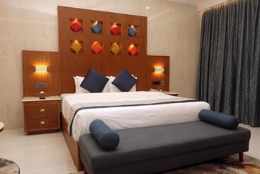 هتل Vibe Munnar Resort & Spa