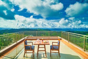 هتل Vibe Munnar Resort & Spa