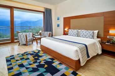 هتل Vibe Munnar Resort & Spa