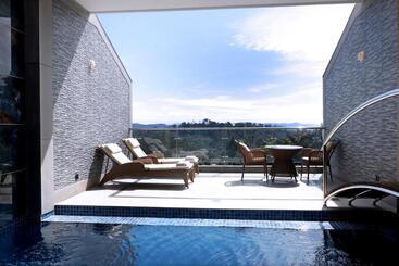 هتل Vibe Munnar Resort & Spa