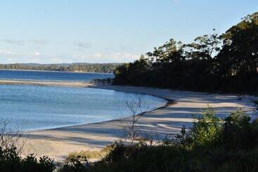 Huskisson Beach Motel