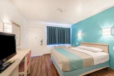 Motel 6del Rio, Tx
