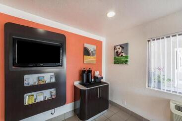 Motel 6del Rio, Tx