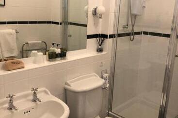 پانسیون Adcote House Exclusive For Adults