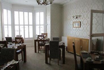 پانسیون Adcote House Exclusive For Adults