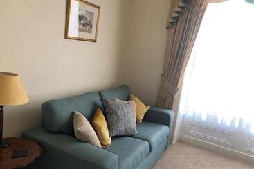 پانسیون Adcote House Exclusive For Adults