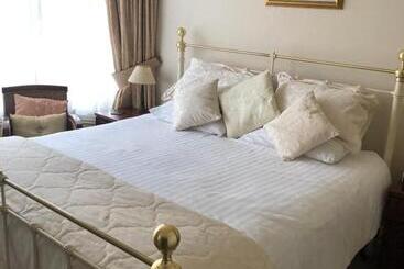 پانسیون Adcote House Exclusive For Adults