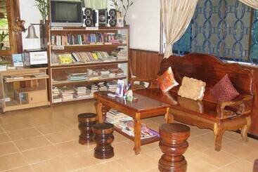 پانسیون Bun Kao Guest House