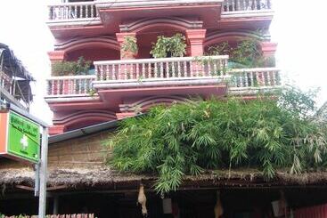 پانسیون Bun Kao Guest House