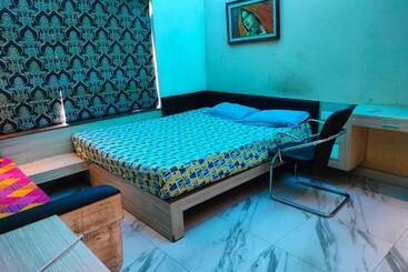 پانسیون Rahul Guest House