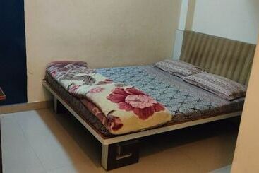 پانسیون Rahul Guest House