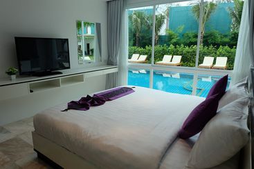 Phuket Seaview Resotel
