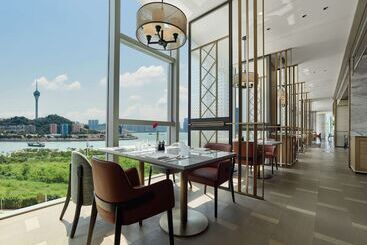 هتل Hilton Zhuhai