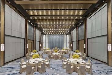 هتل Hilton Zhuhai