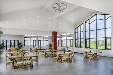 هتل Ramada By Wyndham St Kitts Resort