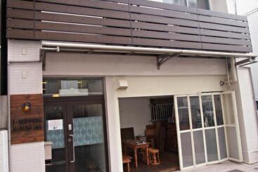 هاستل Jhoppers Hiroshima Guesthouse
