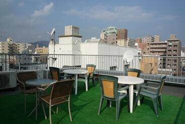 هاستل Jhoppers Hiroshima Guesthouse