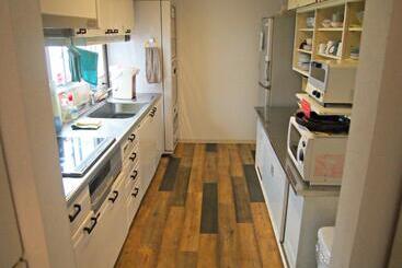 هاستل Jhoppers Hiroshima Guesthouse