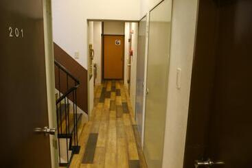 هاستل Jhoppers Hiroshima Guesthouse