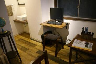 هاستل Jhoppers Hiroshima Guesthouse