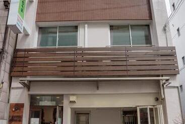 هاستل Jhoppers Hiroshima Guesthouse