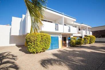 Cosmopolitan Motel & Serviced Apartments