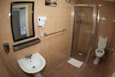 هتل Heathrow Inn