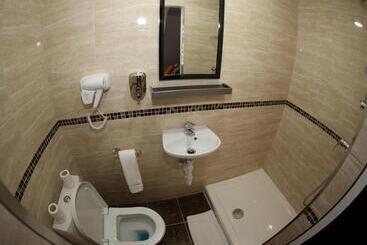 هتل Heathrow Inn