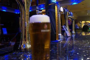 هتل Heathrow Inn