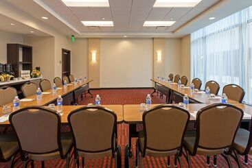 هتل Hyatt Place Bloomington Indiana