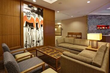 هتل Hyatt Place Bloomington Indiana