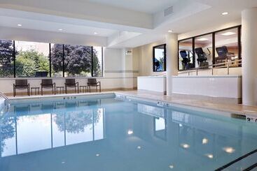 هتل Hyatt Place Bloomington Indiana