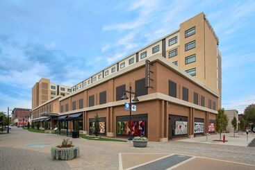 هتل Hyatt Place Bloomington Indiana