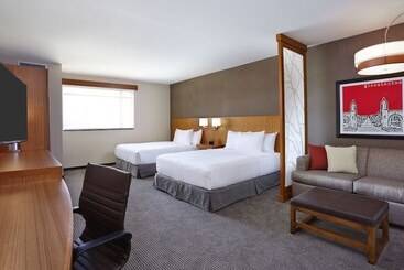 هتل Hyatt Place Bloomington Indiana