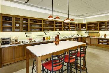 هتل Hyatt Place Bloomington Indiana