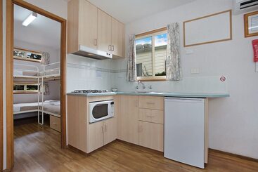 هتل Lake Hamilton Motor Village And Caravan Park